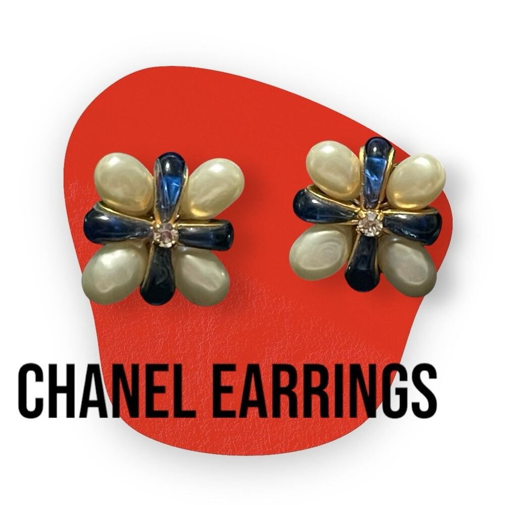 CHANEL Sapphire Gripoix, Pearl & Crystal CC Clip On Earrings Rare Vintage 1994